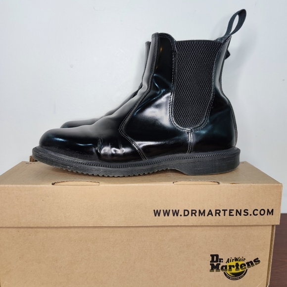 US6 FLORA Chelsea Boots - Picture 1 of 8